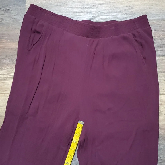 Torrid crepe wide leg burgandy comfort pants with pockets - Picture 3 of 9